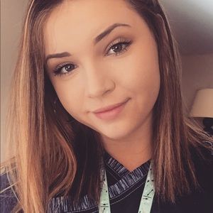 Meet your Posher, Sabrina